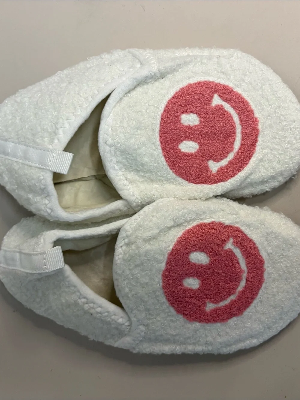 White Plush Smiley Face Slippers
